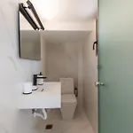 Akti 1 *