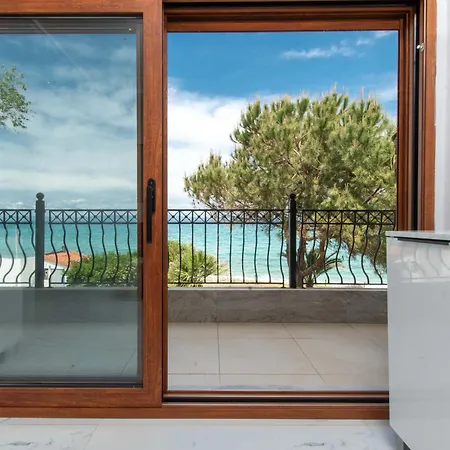 Akti Seafront 2 Apartment Hanioti